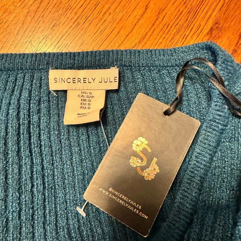 Sincerely Jules Sweater SZ SM NWT‎